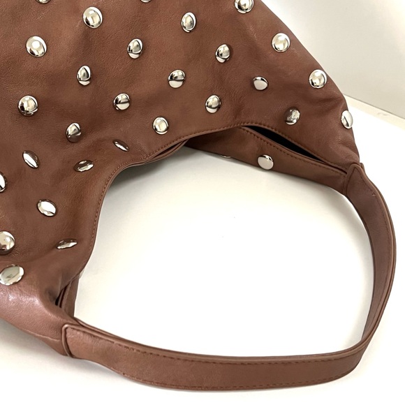 Liziblloy Tan Slouchy Studded Hobo Bag NWOT - Picture 3 of 11
